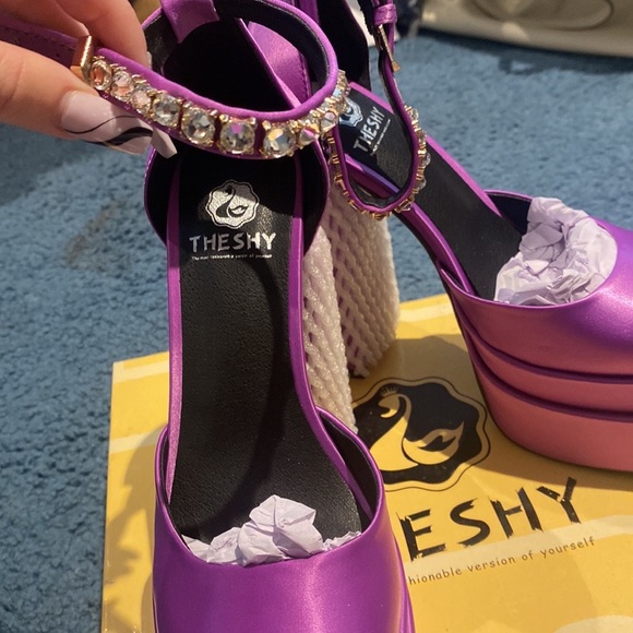 NWT THESHY | Platformed High Heels - Picture 2 of 4